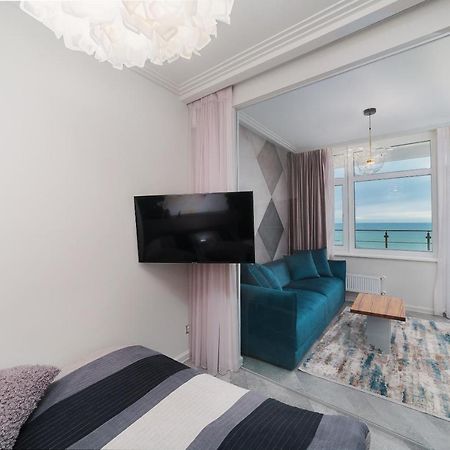 Wowell Apartments Odessa Luaran gambar
