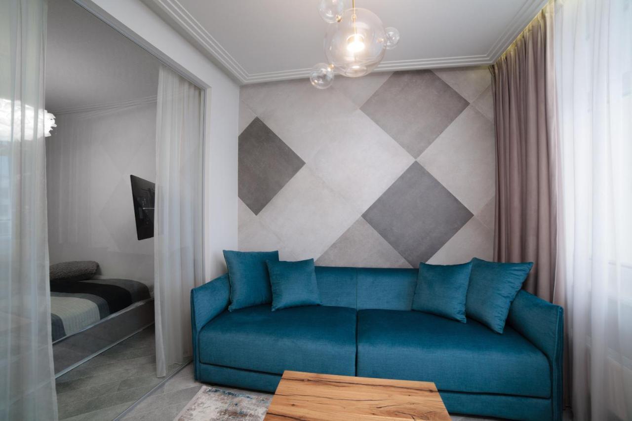 Wowell Apartments Odessa Luaran gambar