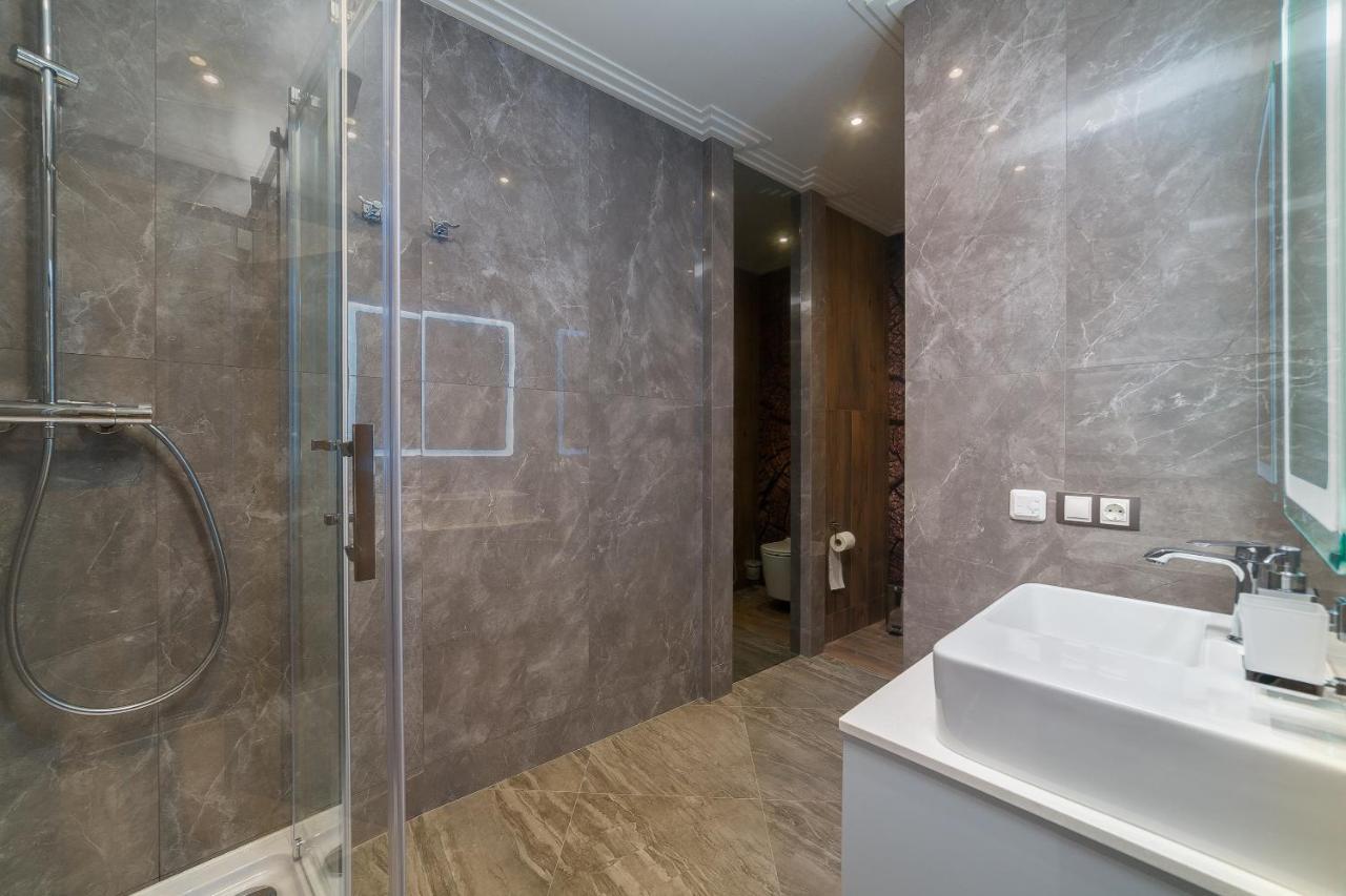 Wowell Apartments Odessa Luaran gambar